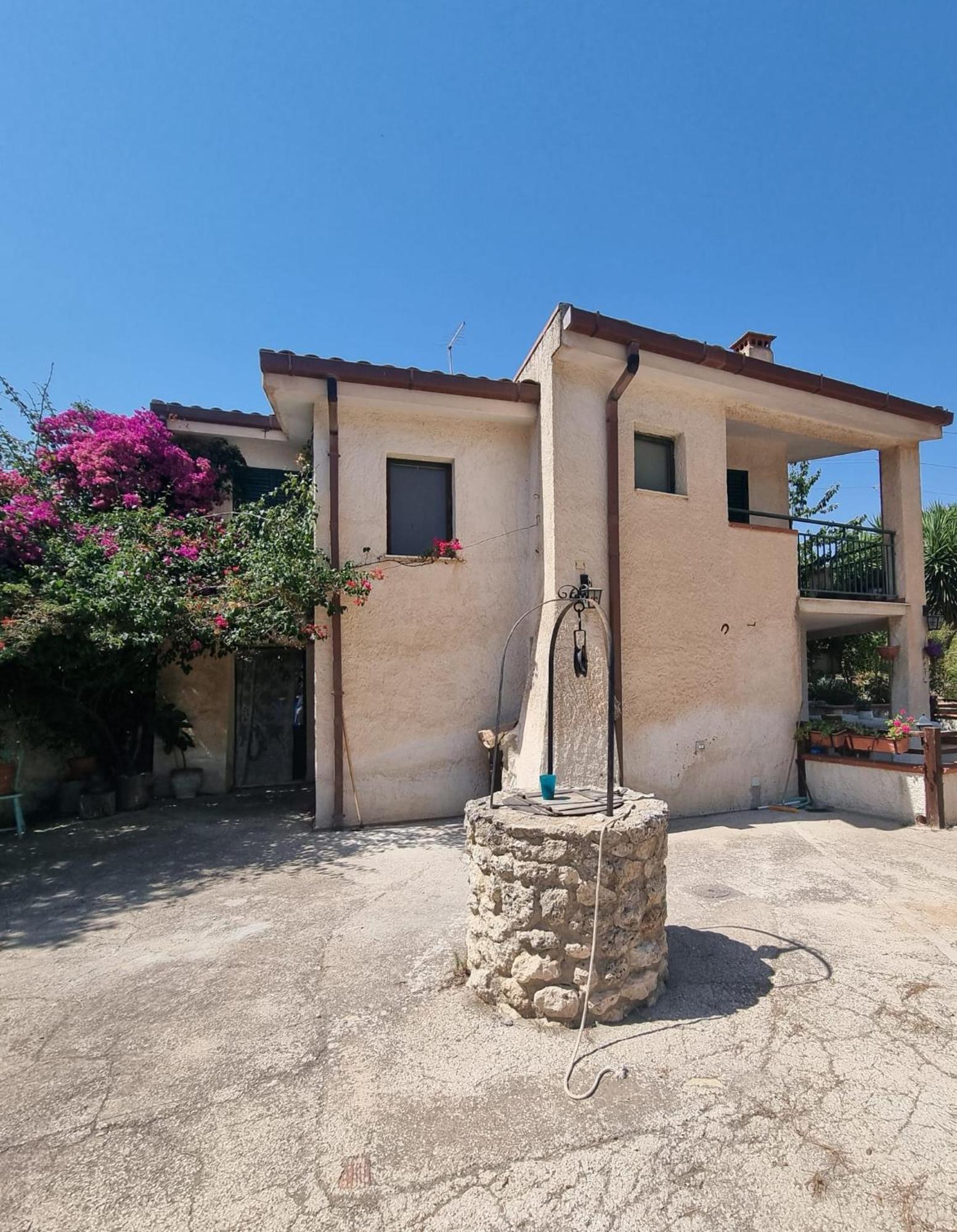 La Bouganville San Cataldo  Bagian luar foto